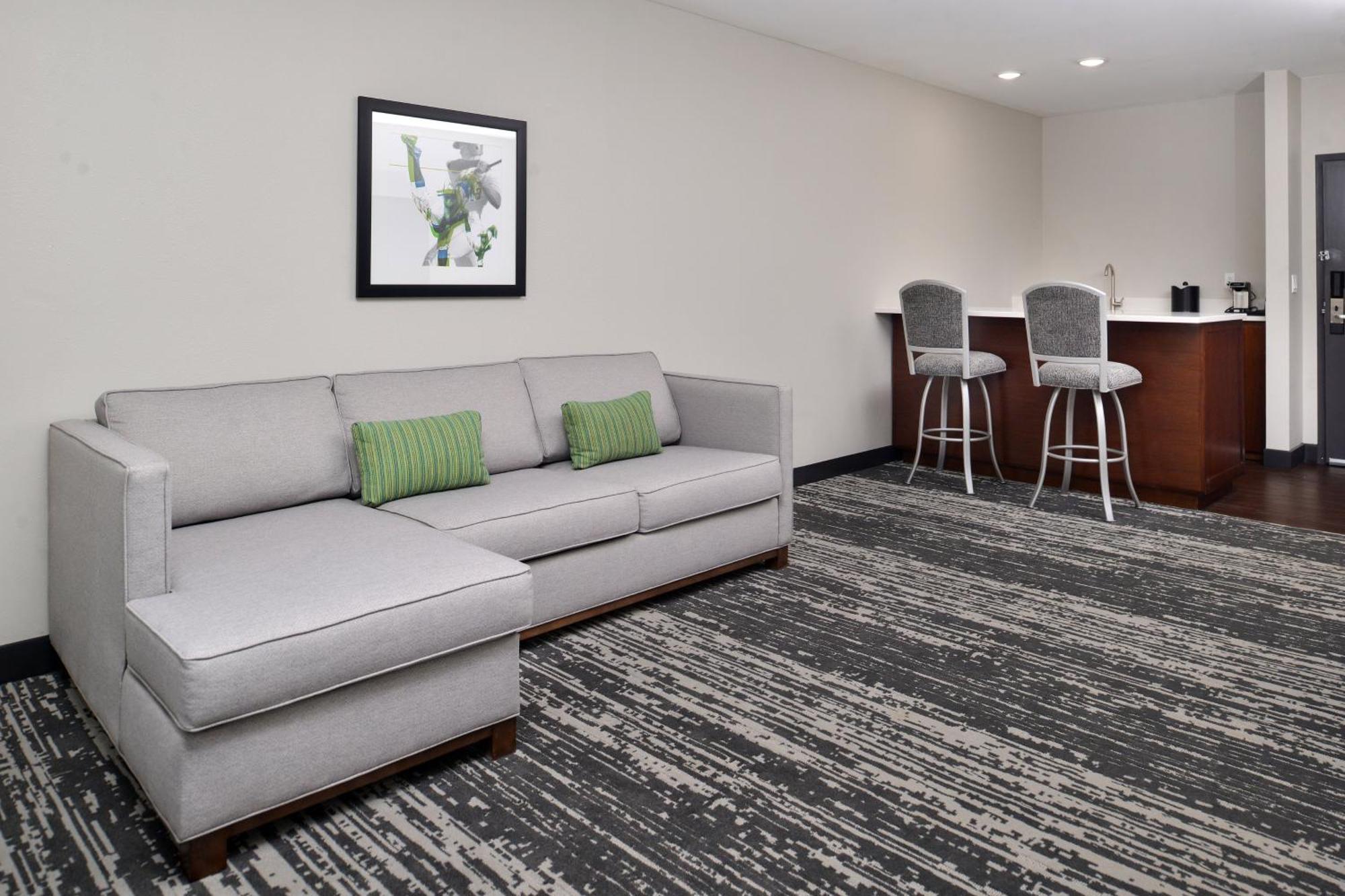 Four Points By Sheraton Omaha Midtown Екстериор снимка